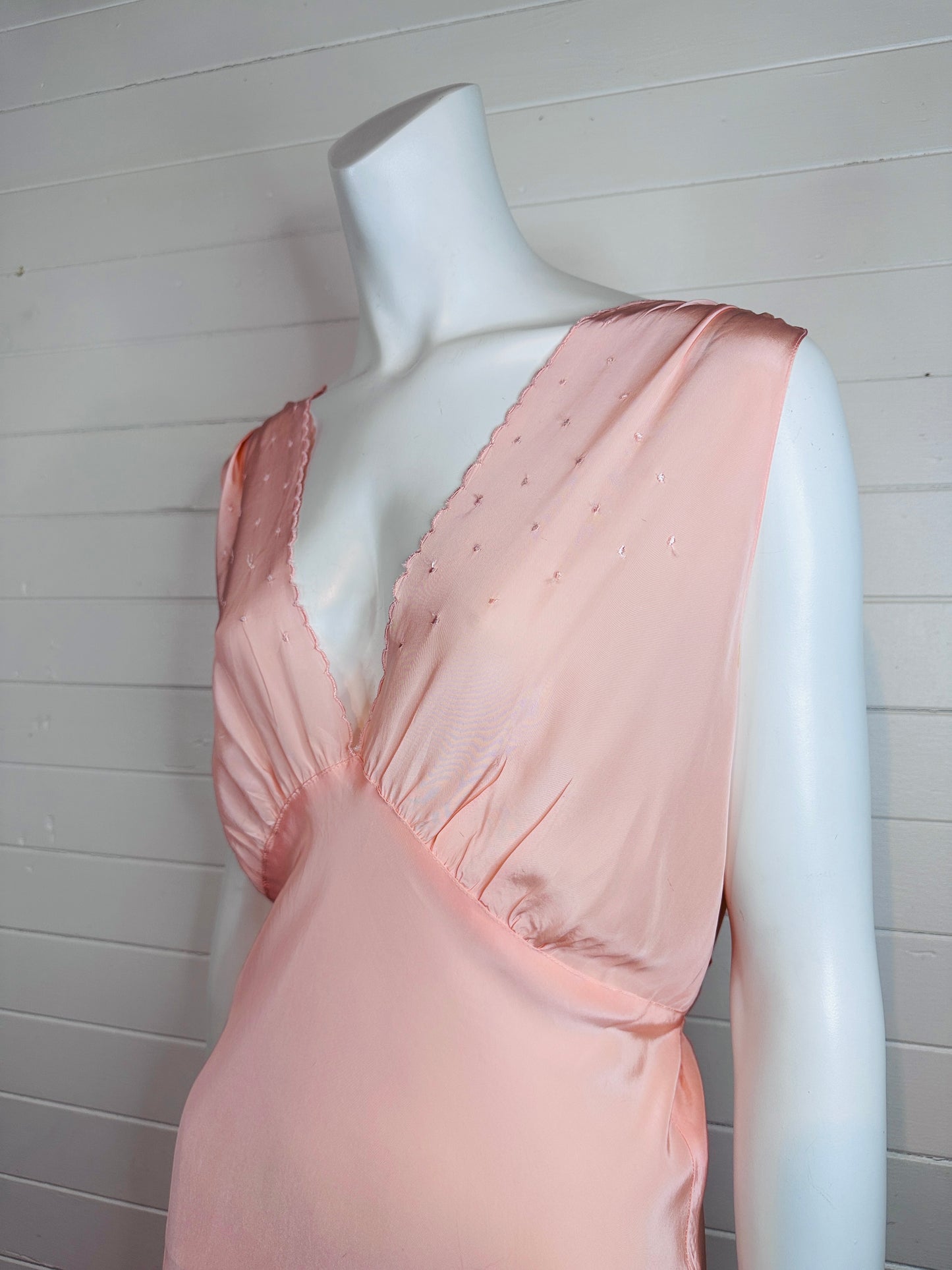 1930's Rosanna Pucci Blush Rayon Bias Cut Nightgown (L)
