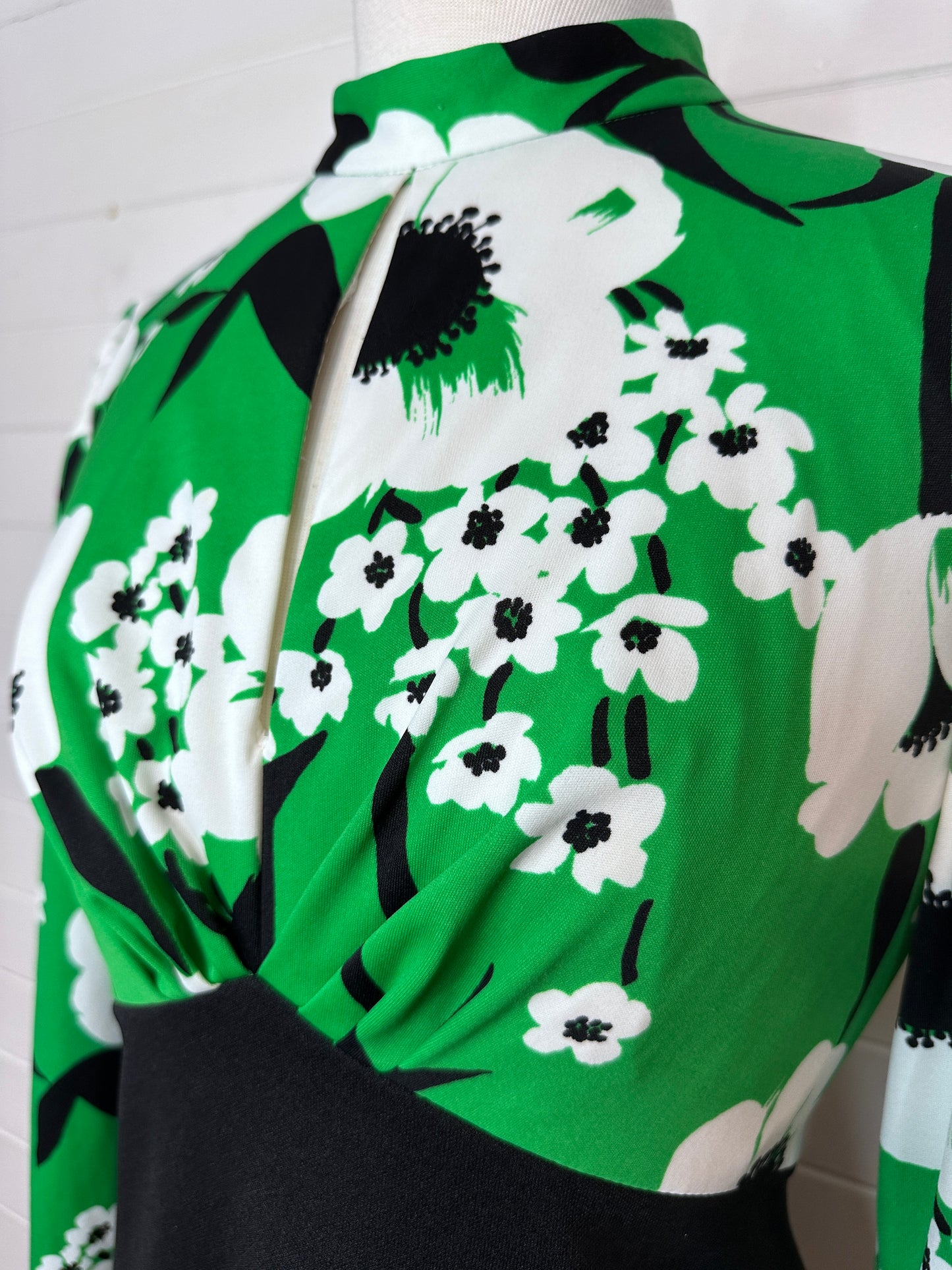 1970's Green Floral and Black Skirt Maxi Dress (M)
