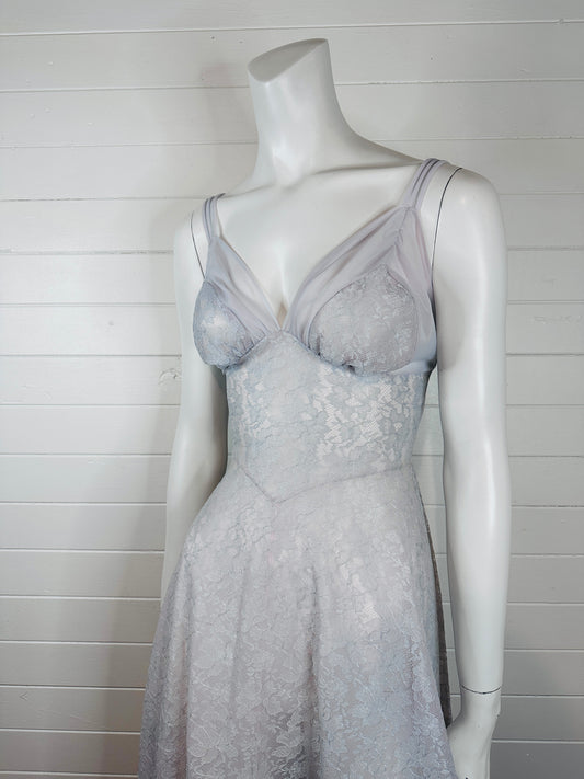 1950's Roger's Runproof Old Hollywood Lilac Sheer Lace Nightgown (M)