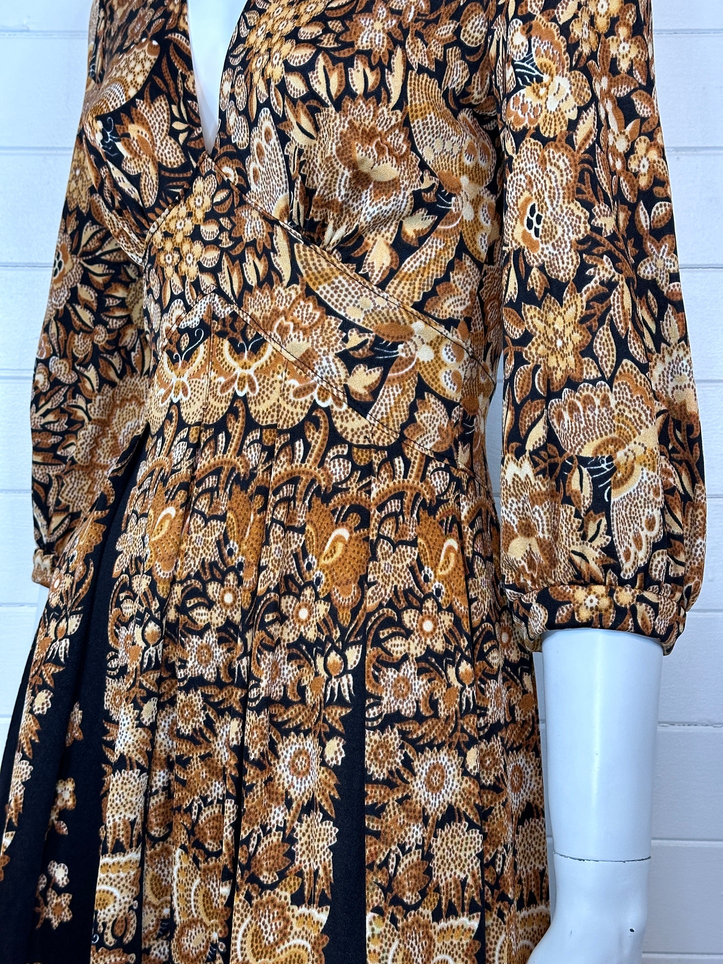 1970's Ban-Lon®️Black and Brown Floral Print Stretch Day Dress (S)
