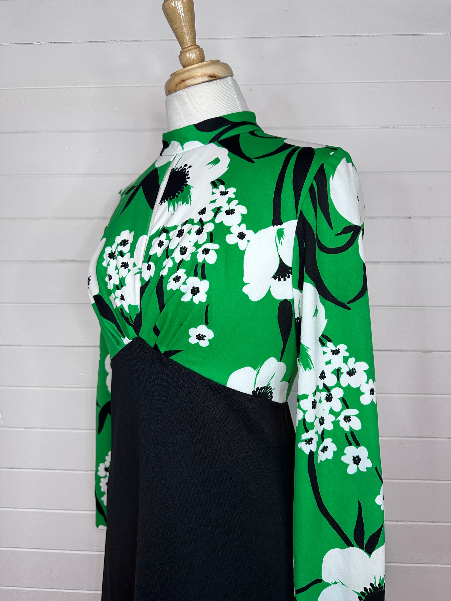 1970's Green Floral and Black Skirt Maxi Dress (M)